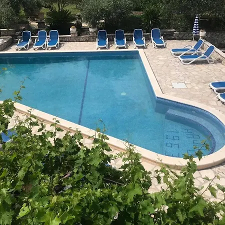 Dreamy Horizon Pool Bedroom 7 Apartment